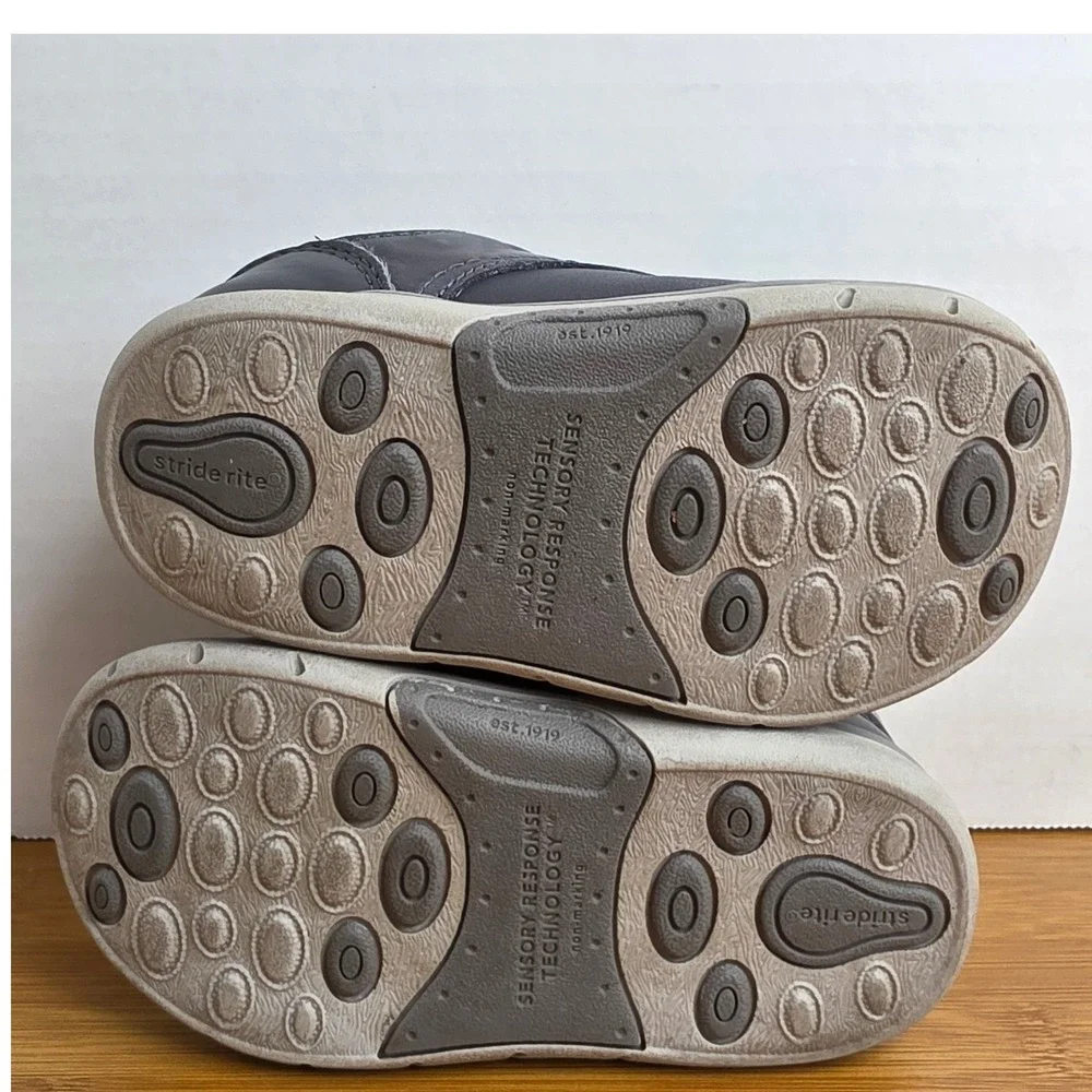 Stride Rite SRT Griffin Boys Gray Leather Sneakers Shoes BB018401 Size 6W